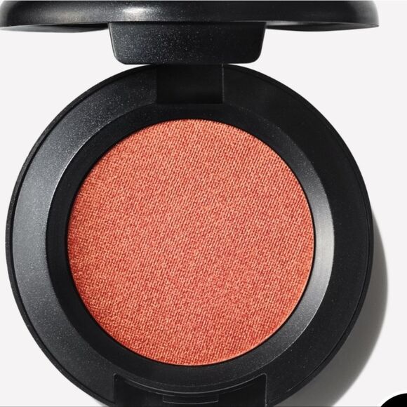 Mac Cosmetics Veluxe Pearl Eyeshadow - Picture 2 of 9